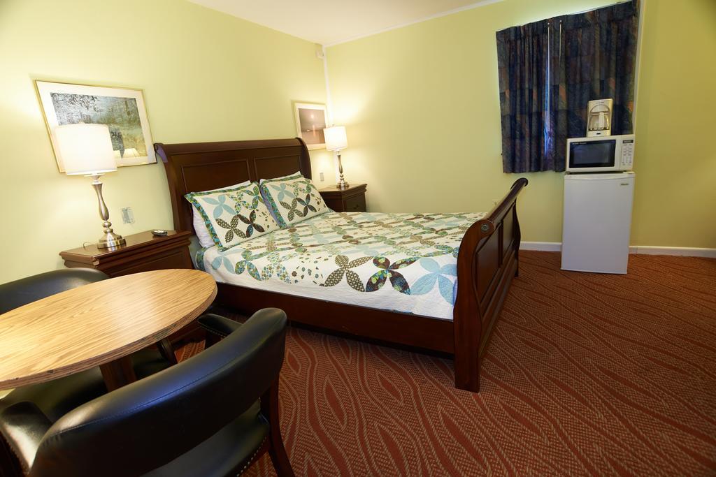 Clinton Motel Kültér fotó